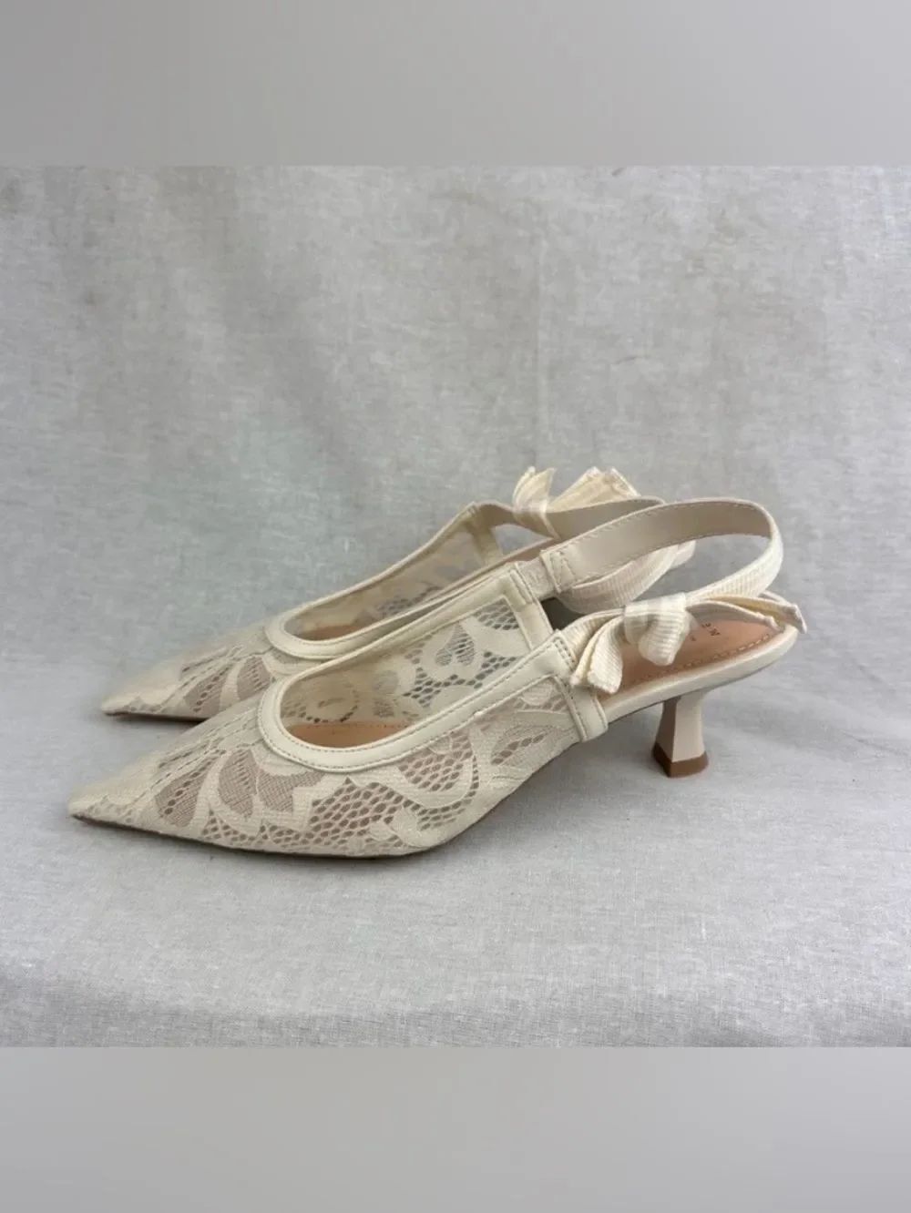 A New Day Cream Lace Slingback Kitten Heels Pointed Toe Bow Pumps NWOT